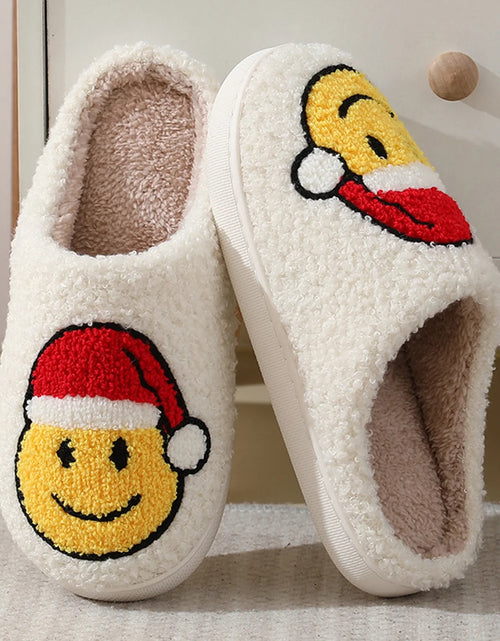 Load image into Gallery viewer, Smile Face Slippers for Women Men, Anti-Slip Soft Plush House Slippers with Memory Foam Slip Cute Cartoon Shoes Warmth for Indoor Outdoor（40/41)
